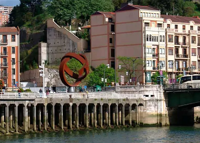 酒店 Sercotel Ayala, An Ascend Collection *