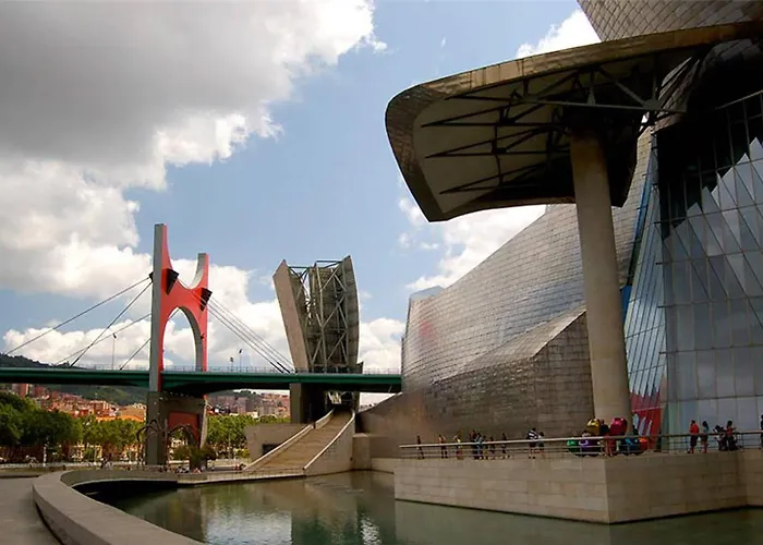 ホテル Sercotel Ayala, An Ascend Collection *